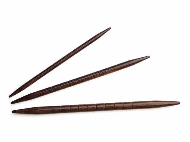 Lantern Moon - Cable Needles Ebony - YARNBOWLantern Moon - Cable Needles Ebony