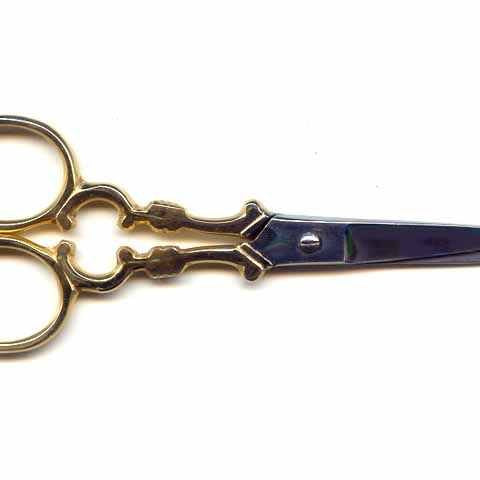 Lantern Moon, Embroidery Scissor - 61817 - Fabrique HalfGold 5" - YARNBOWLantern Moon, Embroidery Scissor - 61817 - Fabrique HalfGold 5"